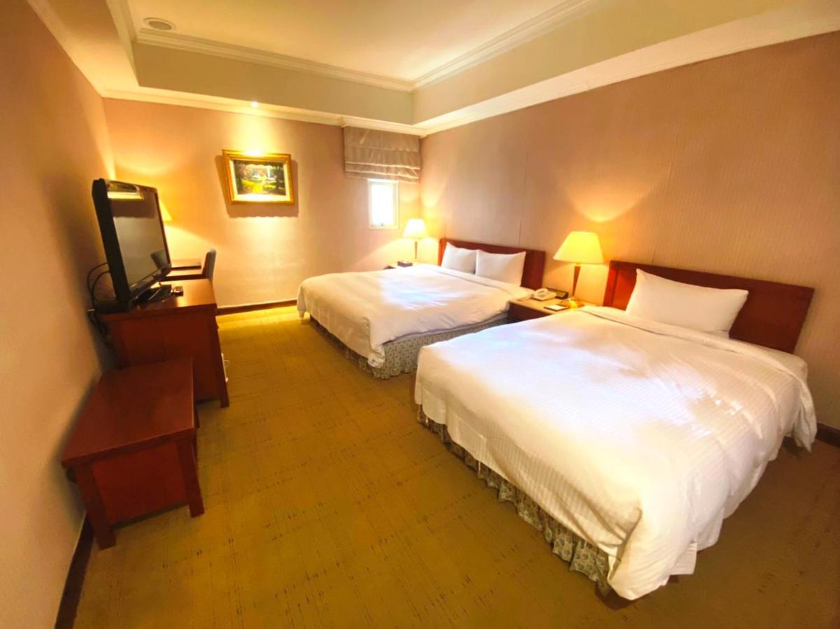 Grand Boss Hotel Yilan Habitación foto