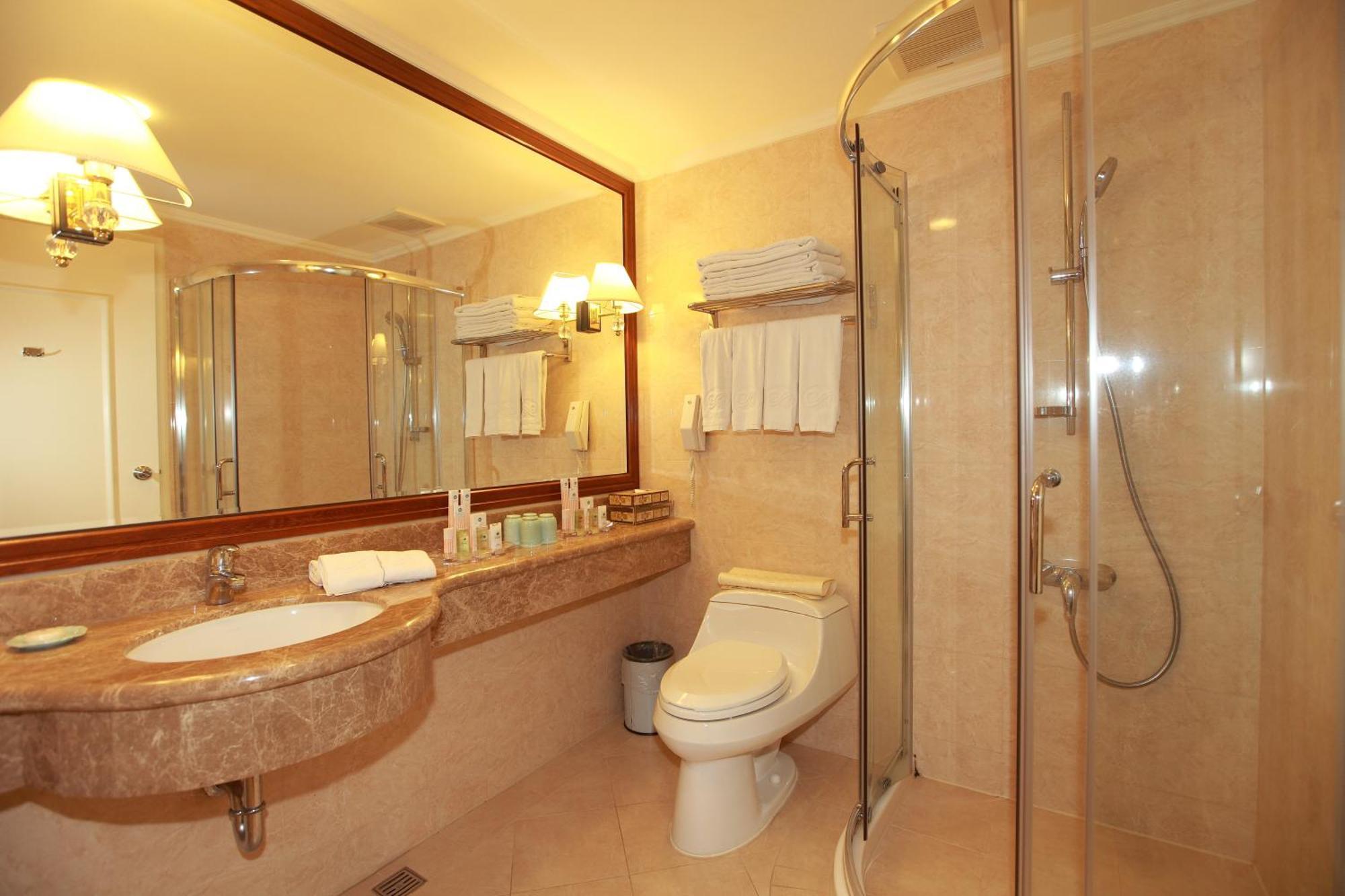 Grand Boss Hotel Yilan Habitación foto