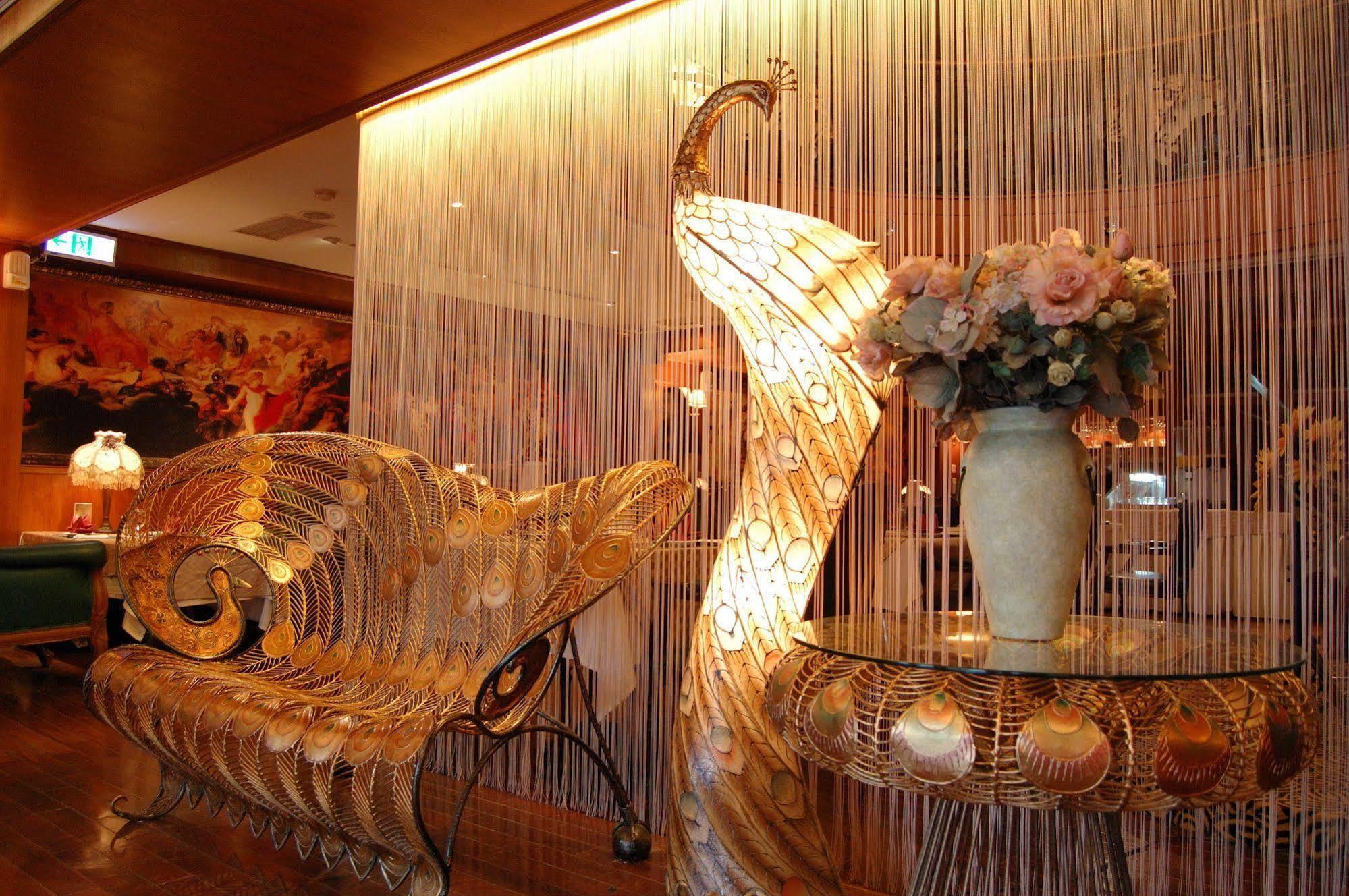 Grand Boss Hotel Yilan Exterior foto